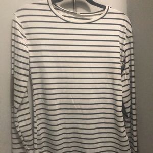 NWOT stripped elbow pad shirt super soft & comfy